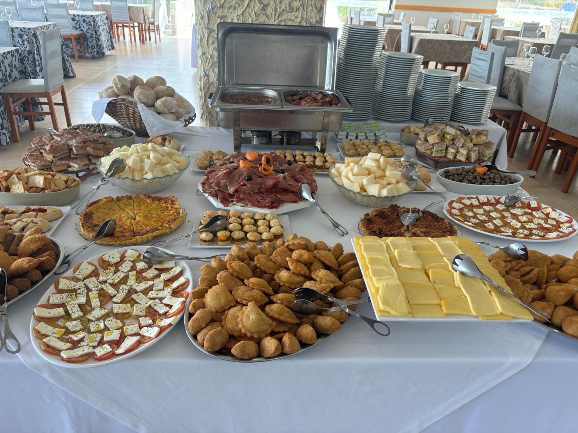 Restaurante Residencial Pizzaria S. Estevao Aguiar da Beira Buitenkant foto